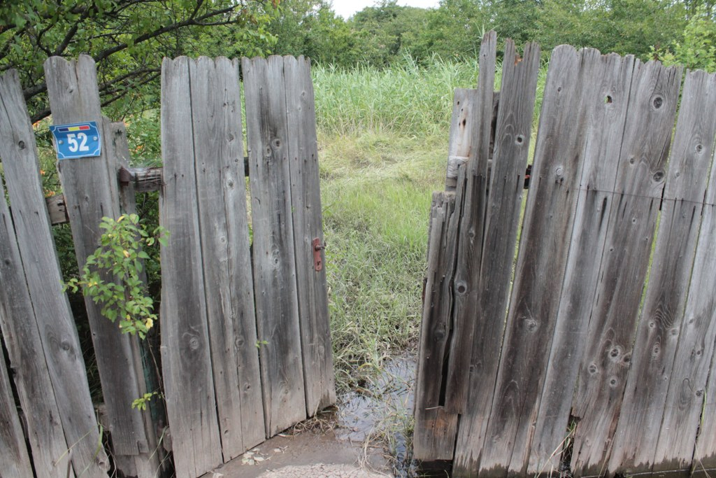 Casele-fantomă din Vameş