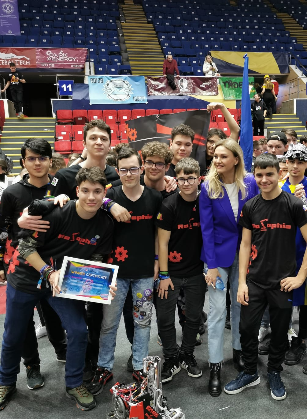 Trei premii pentru Galaţi la Campionatul Naţional de Robotică