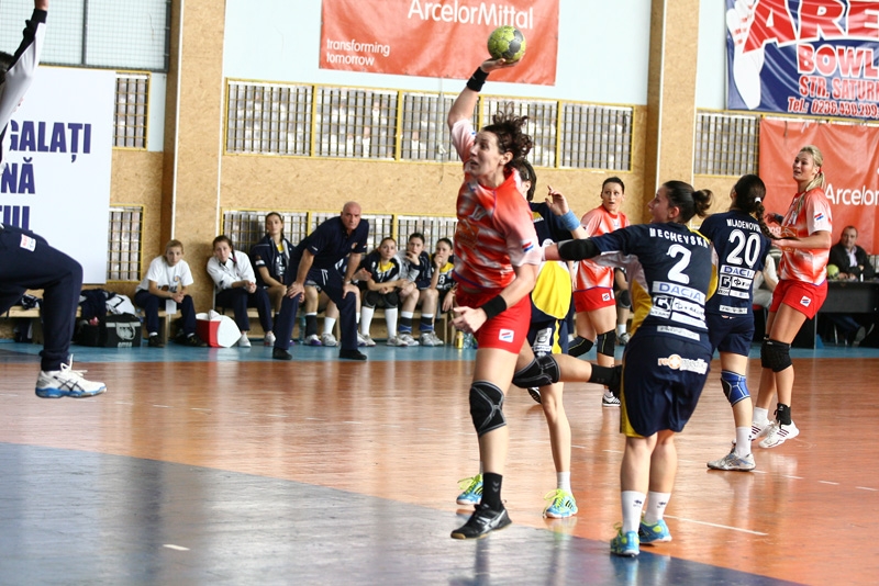 HANDBAL / Victorie în Cupa Cupelor: Oţelul Galaţi - Metalurg Skopje 30-25