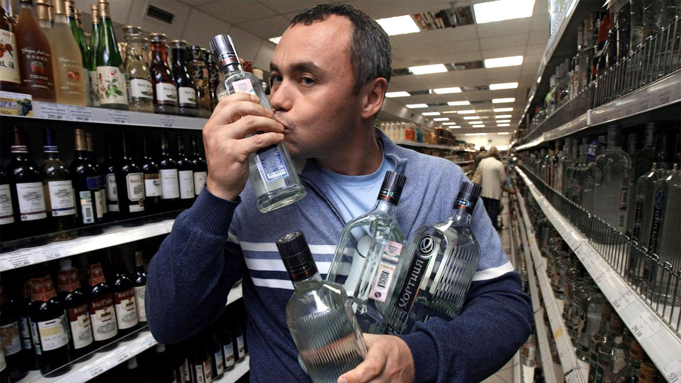 Producția de vodcă se prăbușește în Rusia