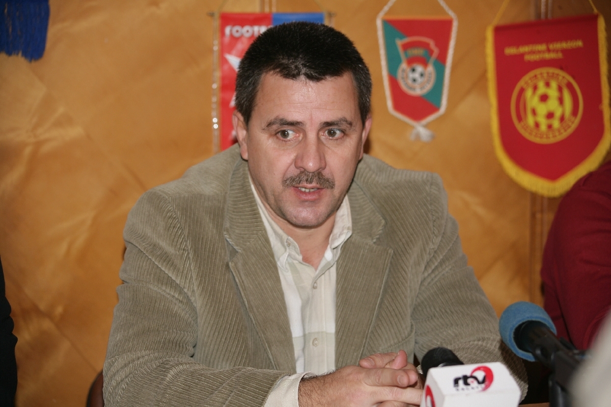 Legislaţie restrictivă/ DATORIILE la stat au ÎNCHIS Dunărea Galaţi