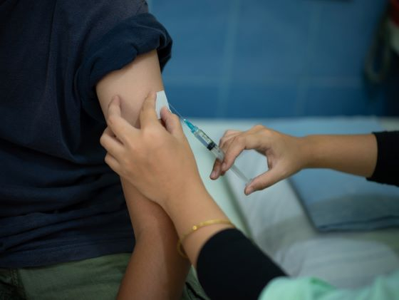 Vaccinarea antigripală, posibilă și în farmacii