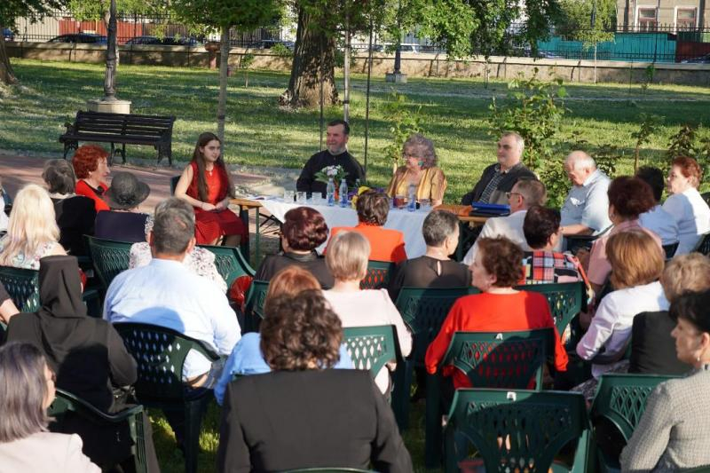 ”Căderea în lumină” prin poeziile Anei Tunaru