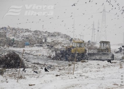 Spânzurat în debara