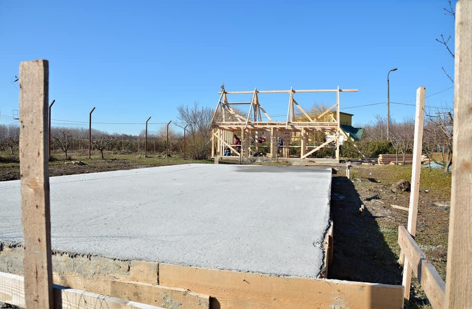 Se lucrează la căsuțele de la Zătun 2