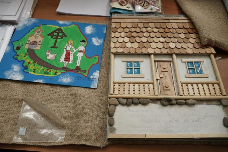 Taberele școlare din Eparhia Dunării de Jos vor găzdui 2.000 de elevi