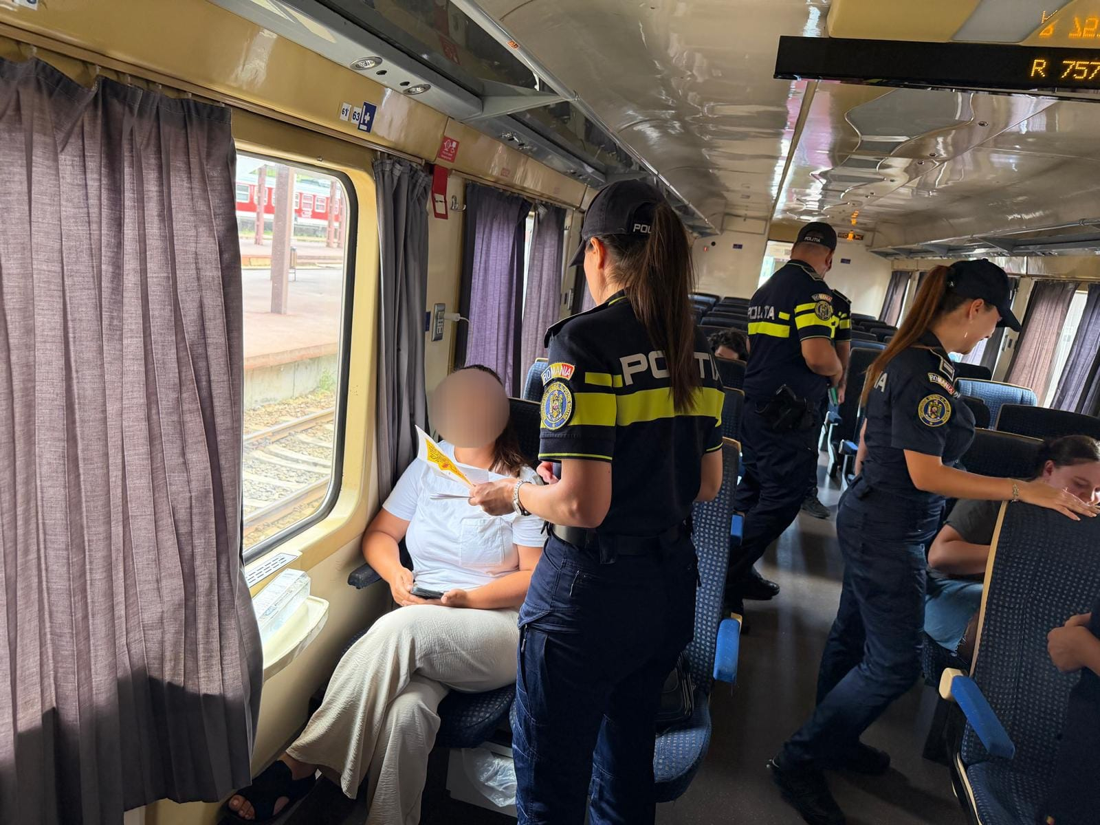 Un selfie pentru câteva like-uri îți poate lua viața. Avertismentul polițiștilor gălățeni