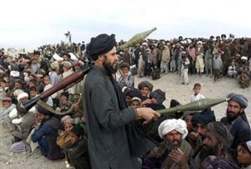 Talibanii își exind controlul asupra Afganistanului