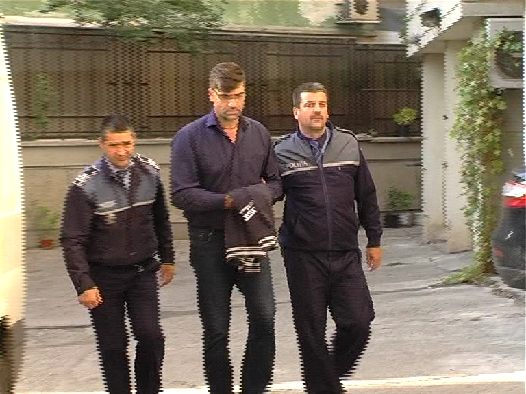 RECHIZITORIU DNA/ În cazul "POLIŢISTULUI MANECHIN" a funcţionat LEGEA TĂCERII