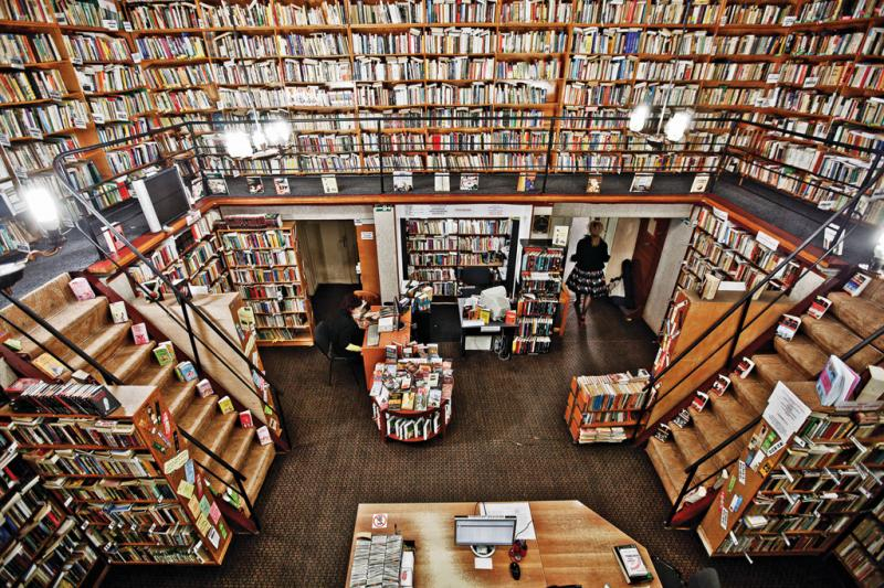 Vă temeați că mai apare un mall în Galați? Fiecare cartier va avea o bibliotecă (PAMFLET)