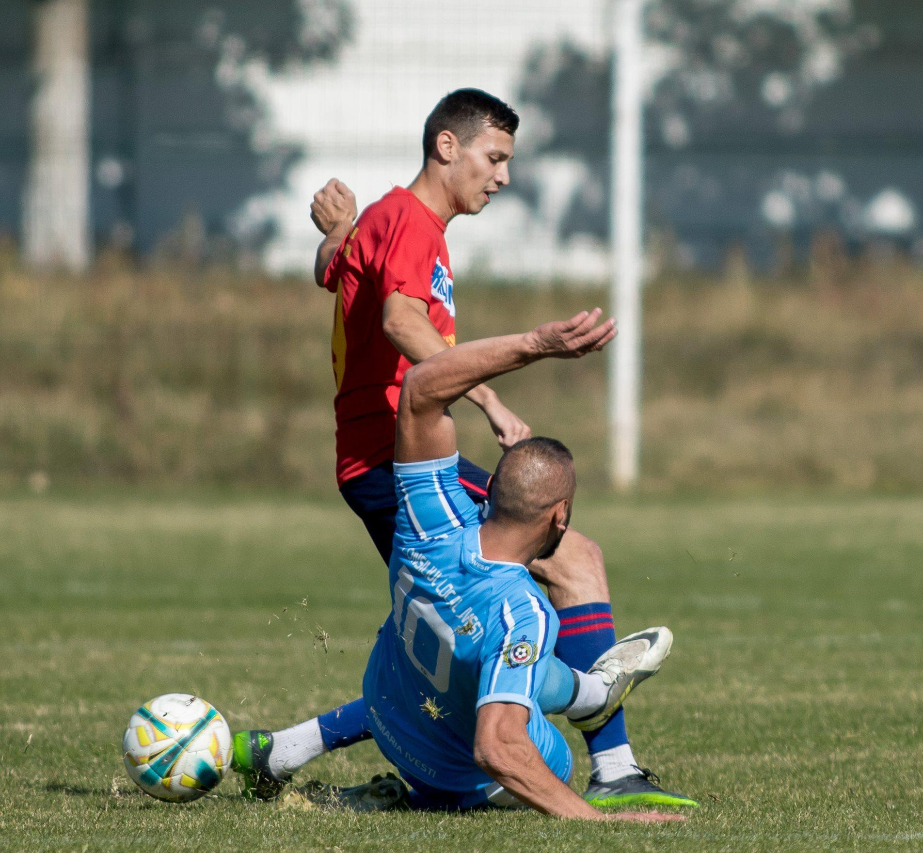 Schimbare de lider în Liga a IV-a. Zimbrul a pierdut primele puncte