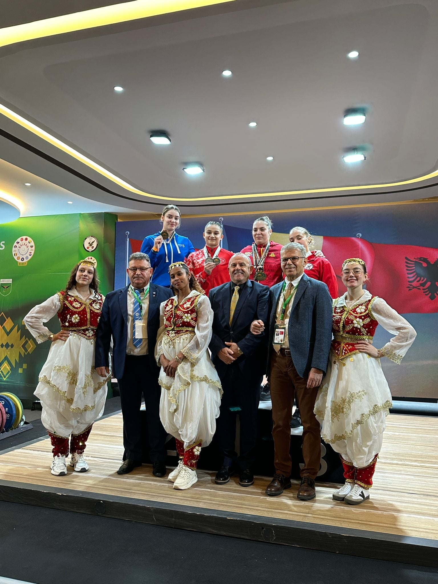 Din sportul gălăţean. Alexandra, triplă medaliată cu aur în Albania