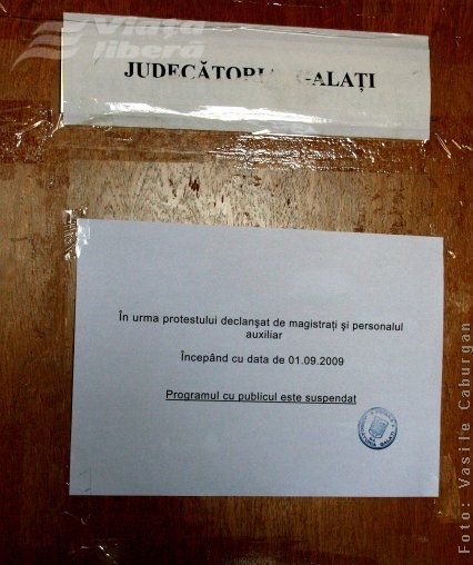 Trei săptămâni pe muchie… de proteste