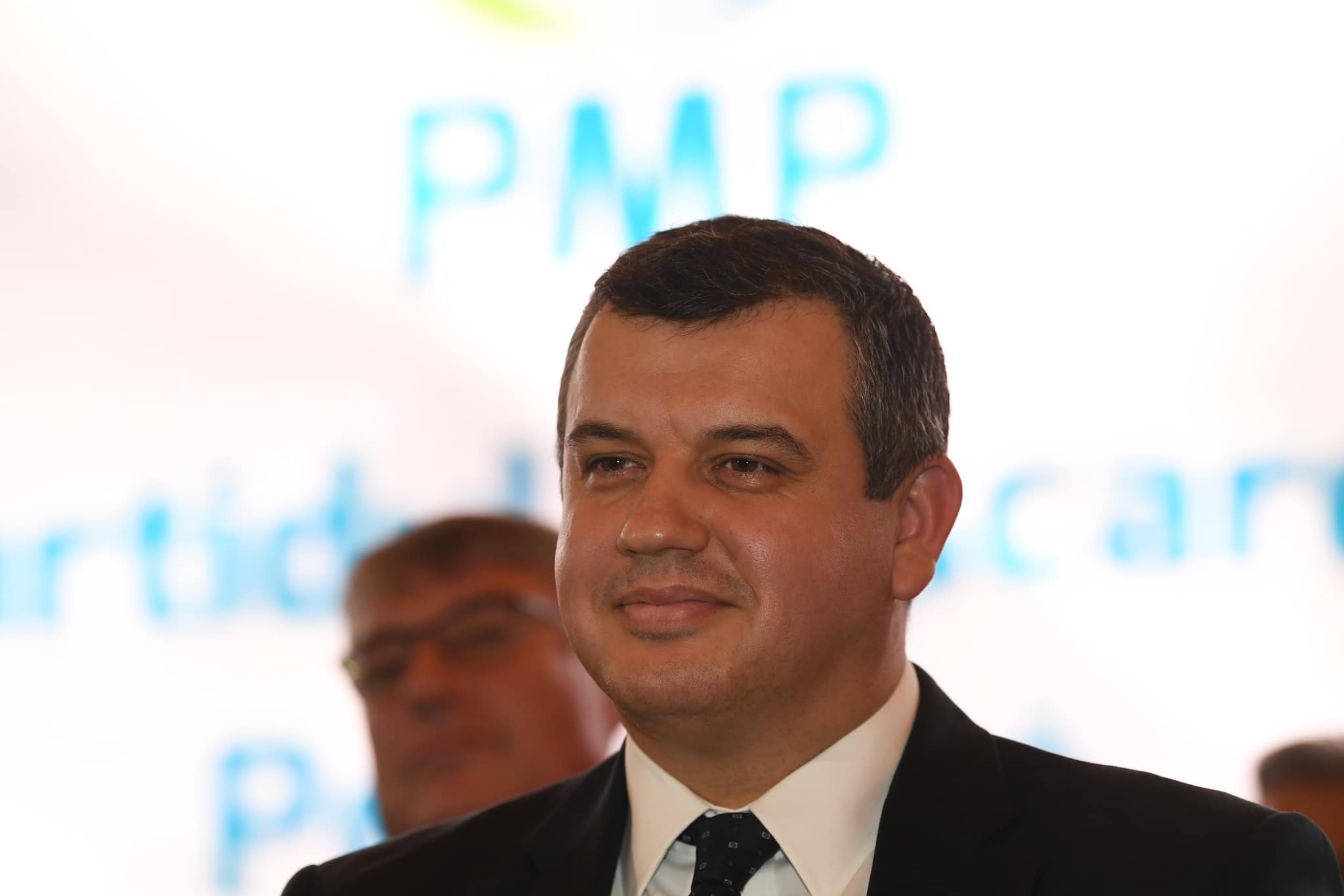 Liderul PMP: scena politică, „o mare minciună”