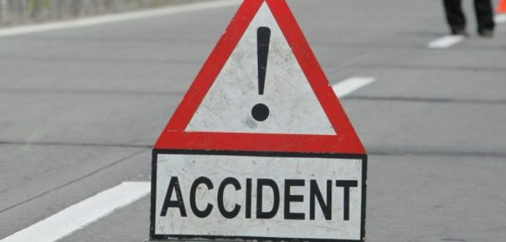 Pieton lovit de un autoturism