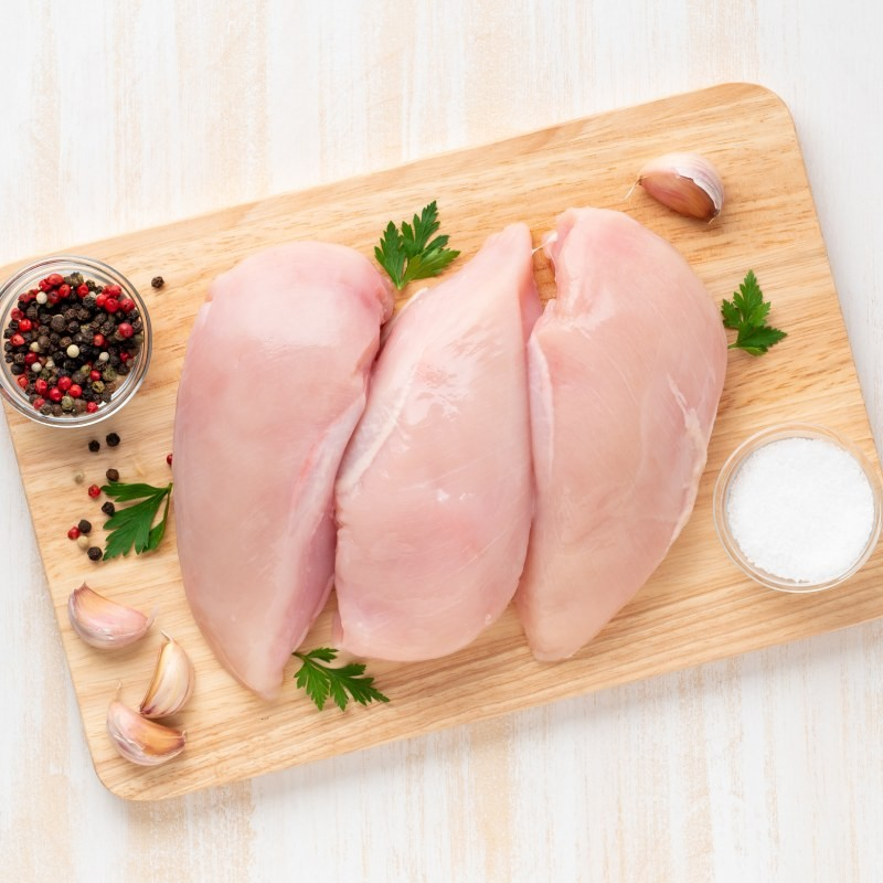 Rețetă delicioasă de piept de pui cu ciuperci și smântână