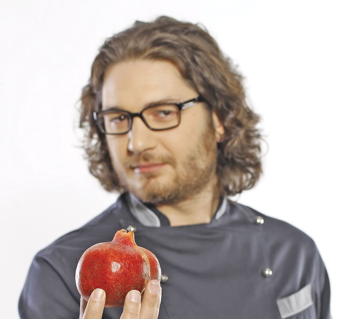 Hitler la TV, miel acasă