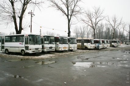  Transportul local, tras pe dreapta 