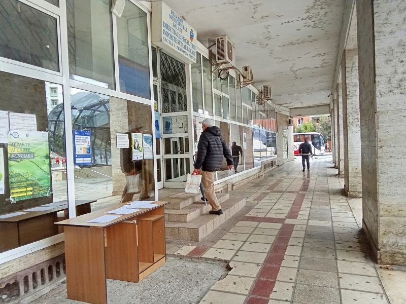 Salariaţii Liberty Galaţi ar putea fi scutiţi de plata majorărilor pentru dările locale neachitate