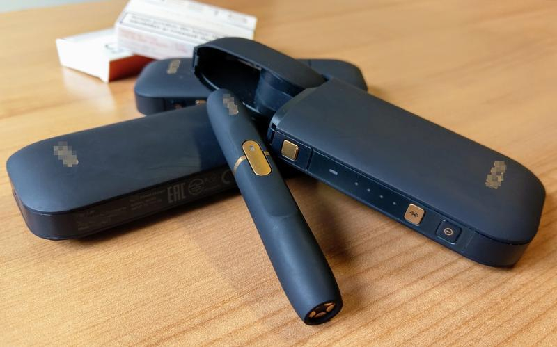 Ţigările electronice ar putea fi INTERZISE în spaţiul public