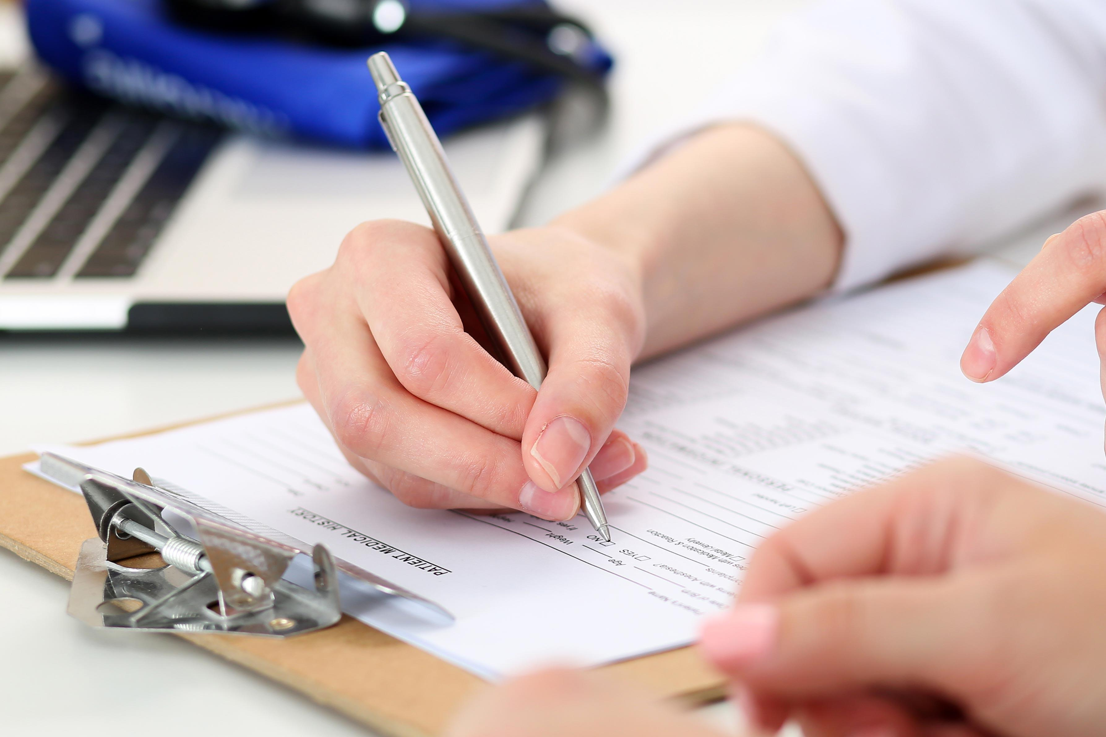 Cum poţi obţine cardul european de sănătate şi la ce foloseşte