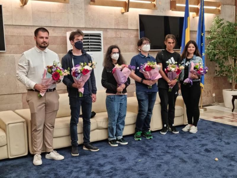 Copii "de bronz" la Olimpiada de Lingvistică