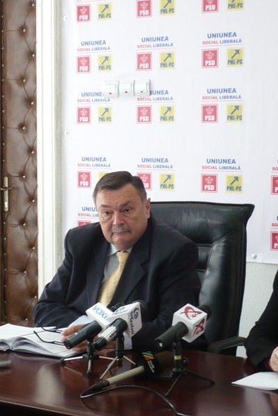 Greva parlamentară şi comasarea alegerilor