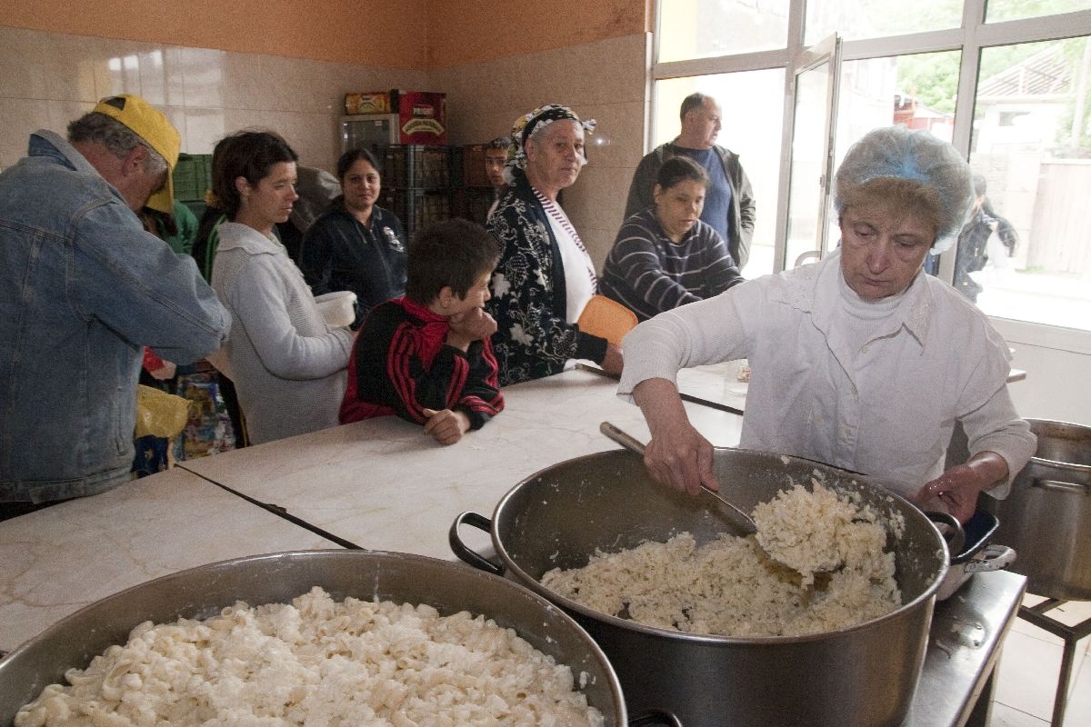 Cine va conduce Cantina de Ajutor Social? Luptă strânsă între Picu Roman şi Dan Goga