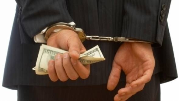 În dosarele de evaziune fiscală/ Sechestru pe bunuri de aproape 3 milioane de euro