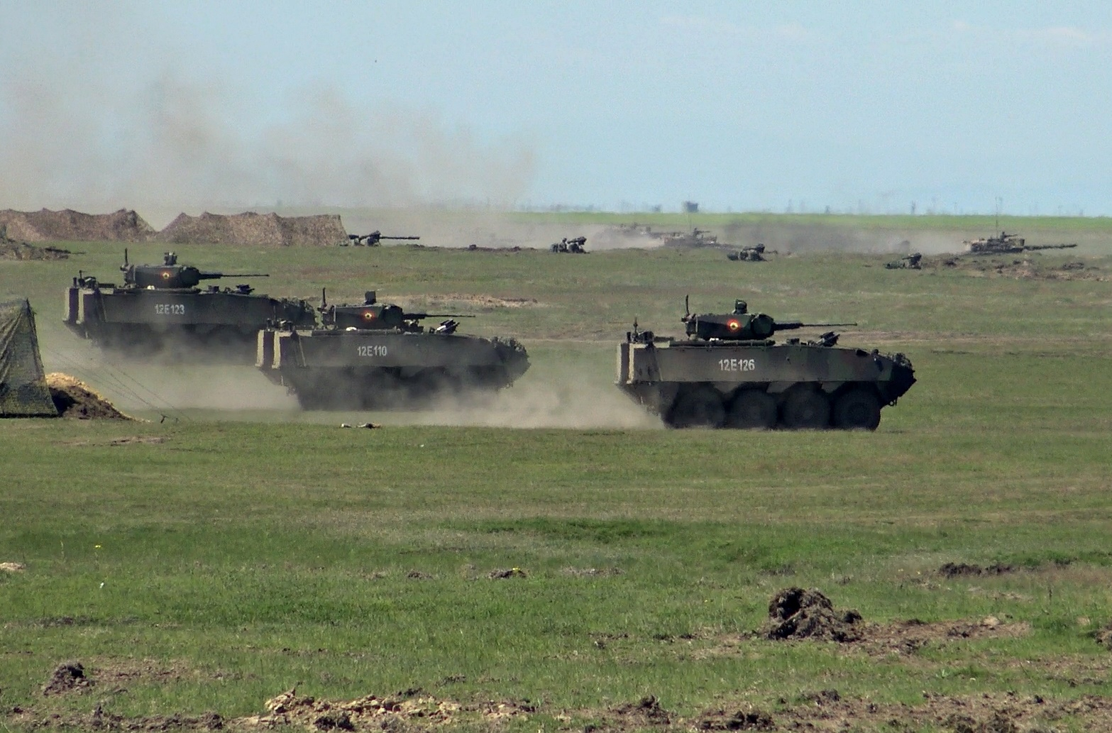 Exerciții cu muniție reală în Poligonul Smârdan