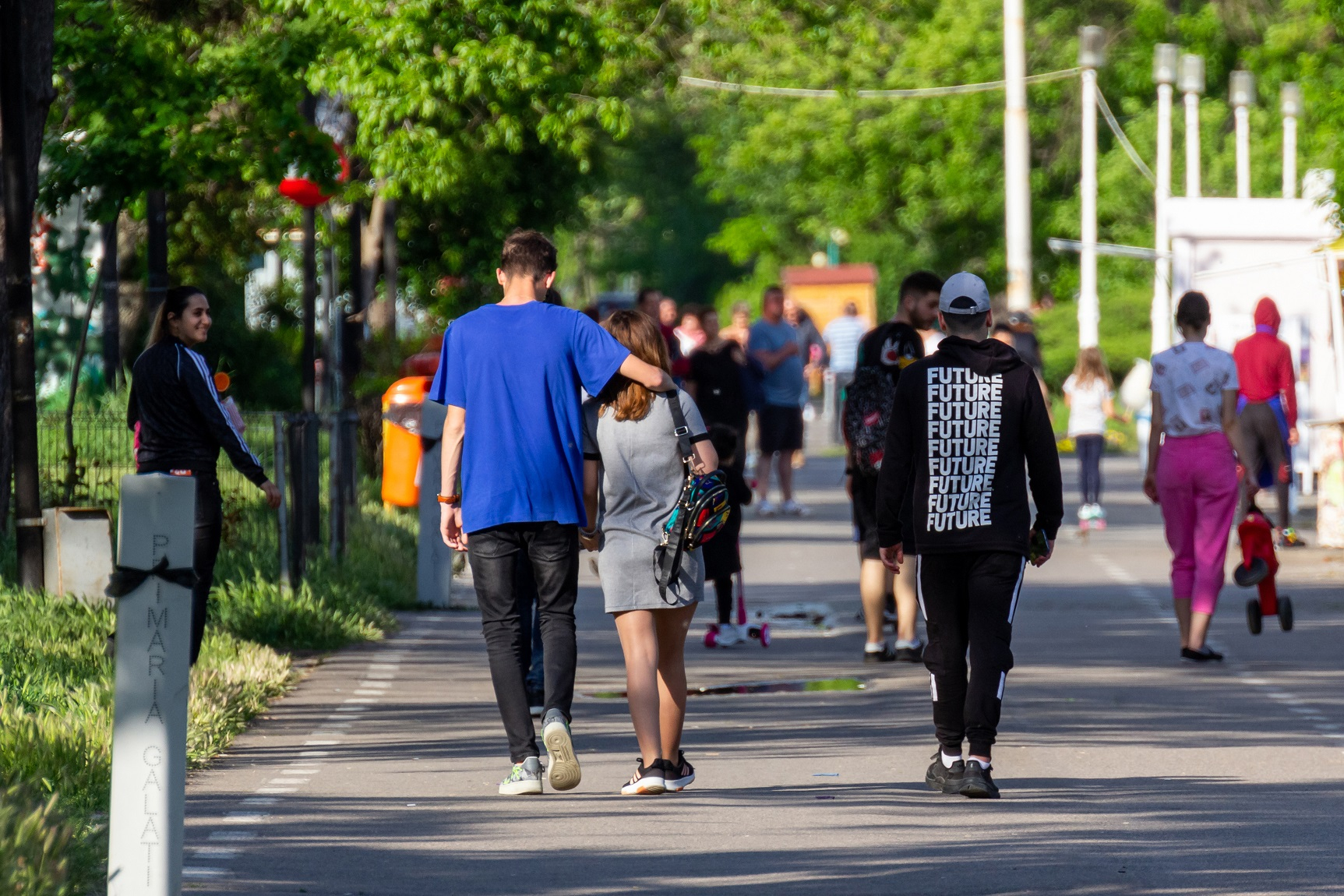 Mii de tineri gălăţeni - fără job, studii sau formare profesională