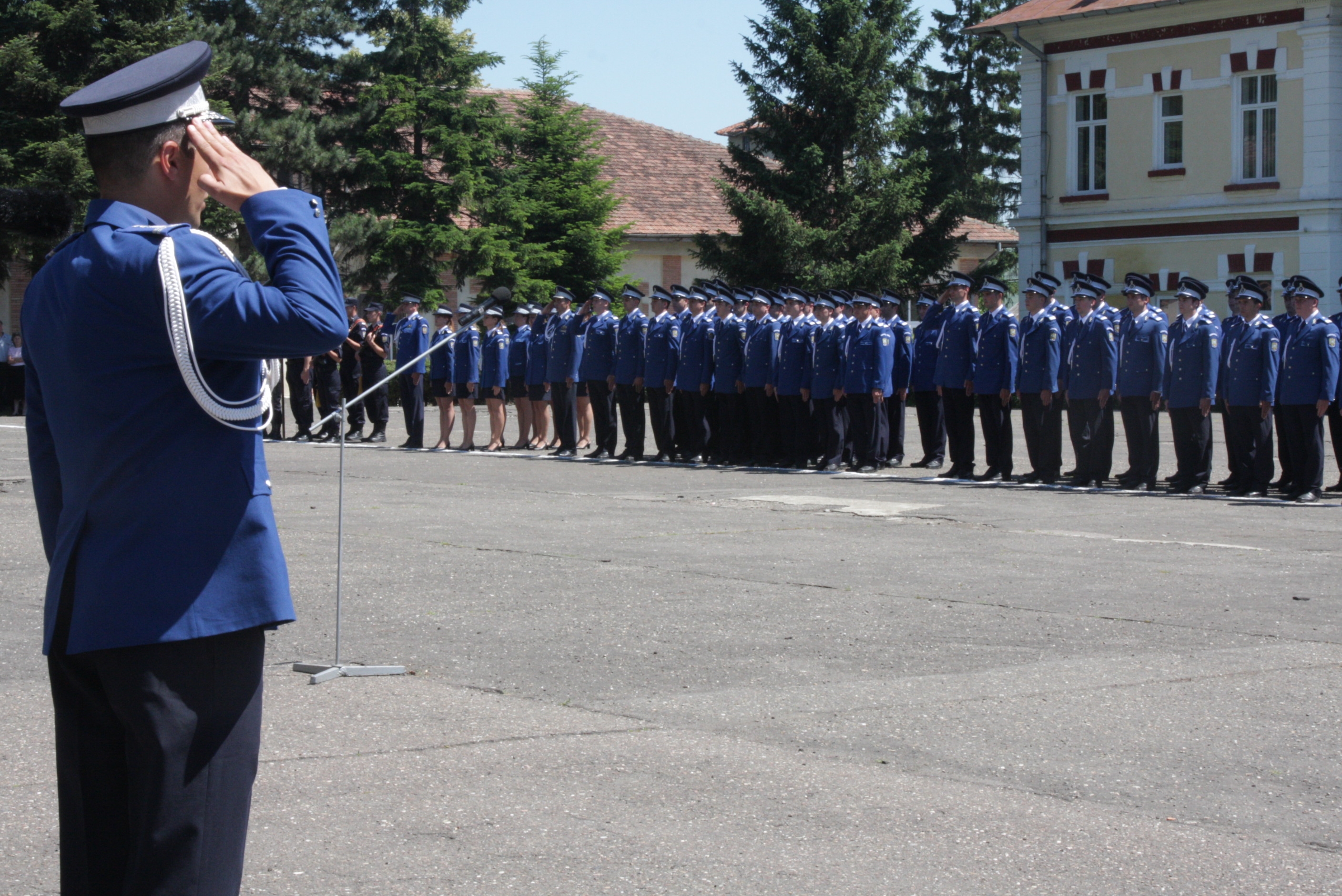 Forţe proaspete la Jandarmerie! Patru subofiţeri abia ieşiţi din şcoală au fost repartizaţi la Galaţi