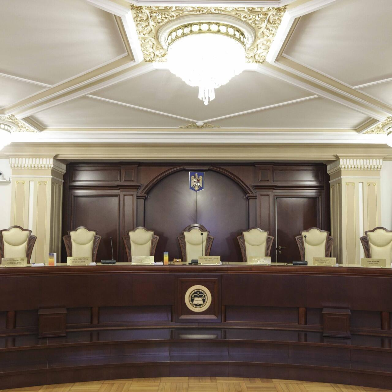 Scrisoare deschisă: „Fiți rezonabili și nu aruncați țara în aer!”