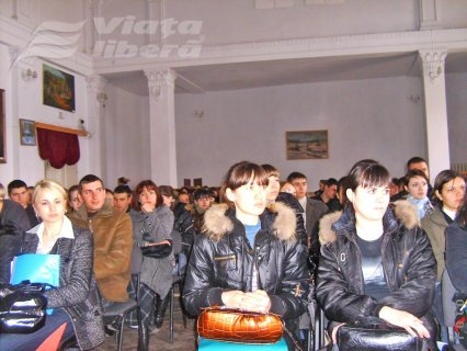 Curajul de a fi român în Basarabia