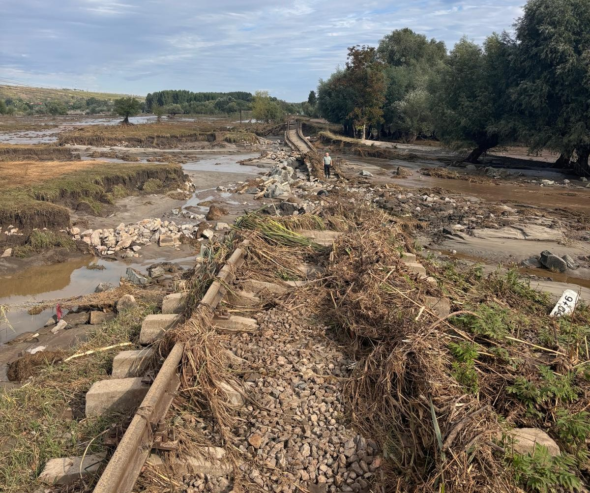 Încep lucrările de reabilitare a căii ferate Galați - Bârlad. Contractul a fost semnat miercuri