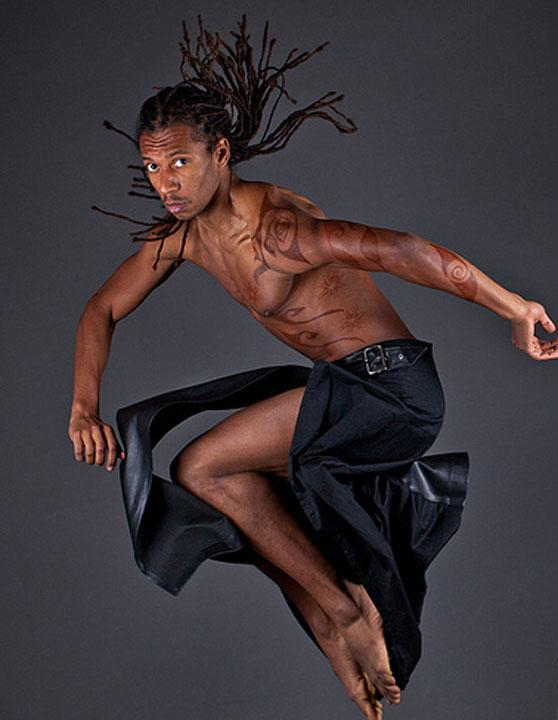 Spectacol de dans dedicat femeilor, astăzi, la Muzeul de Artă