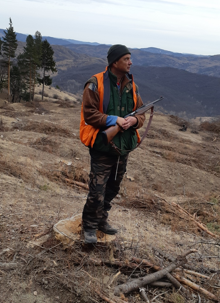 Care sunt condițiile de atestare ca vânător