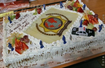 Petrecere în loc de premiere, pentru poliţistele gălăţene