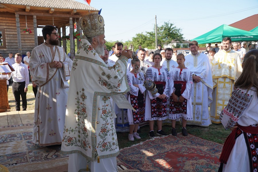 Hram la Schitul Zimbru din nordul judeţului Galaţi