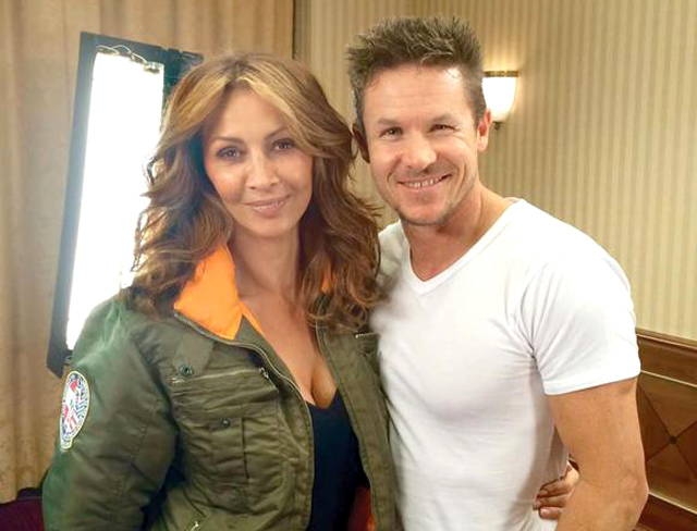 VEDETE/ Mihaela Rădulescu, din braţele lui Dani în cele ale PARAŞUTISTULUI SPAŢIAL