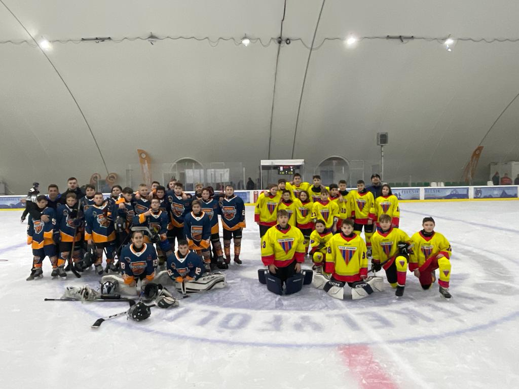 Victorii în deplasare ale tinerilor hocheişti gălăţeni