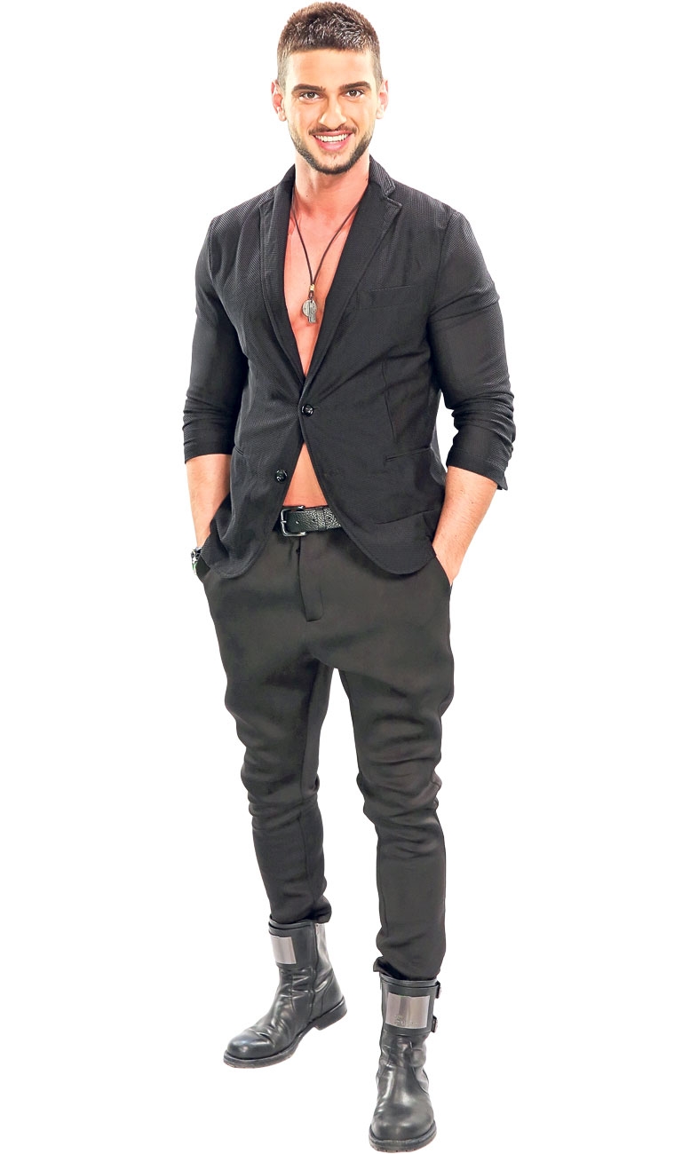 DORIAN POPA a strâns bani tot anul