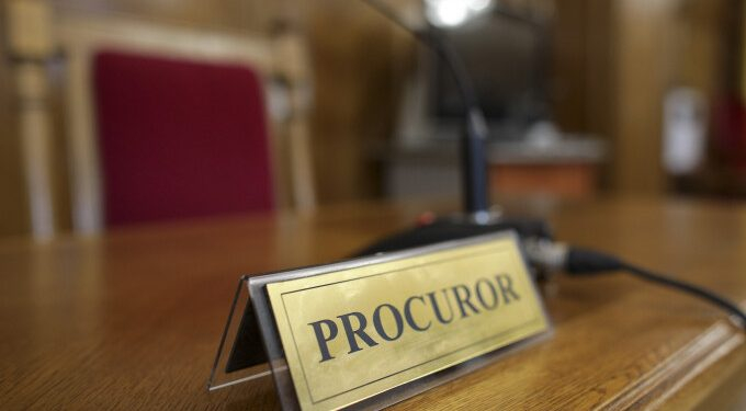 Procurorii unor parchete îşi suspendă activitatea, în semn de protest. E revoltă și la instanțe