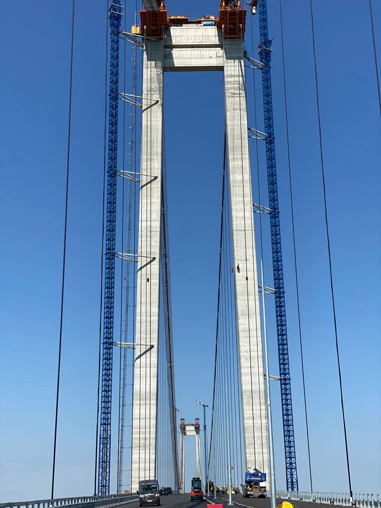 Lucrări de final la podul de la Brăila