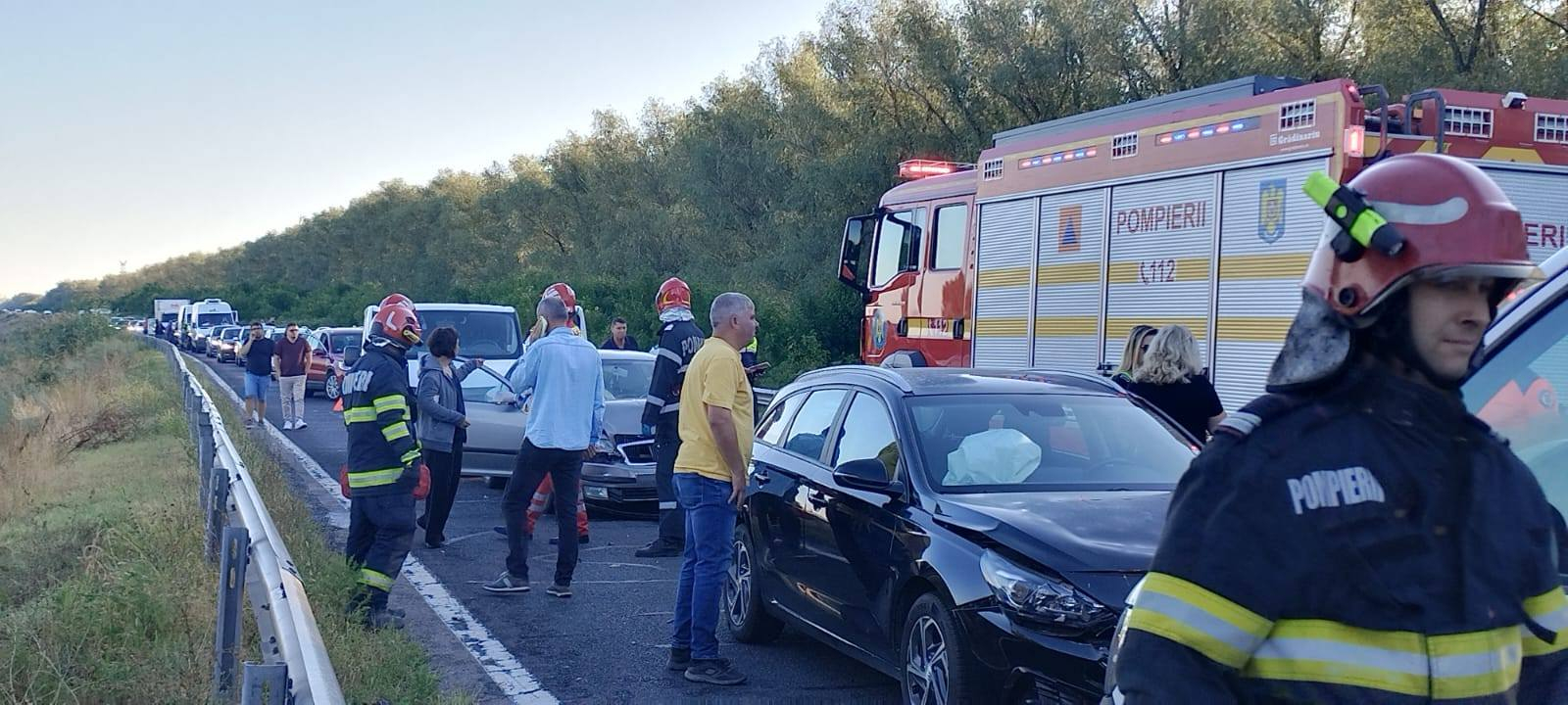 Digul spre Brăila, blocat de un accident cu șase mașini