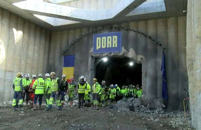 Luminița de la capătul primului tunel de autostradă