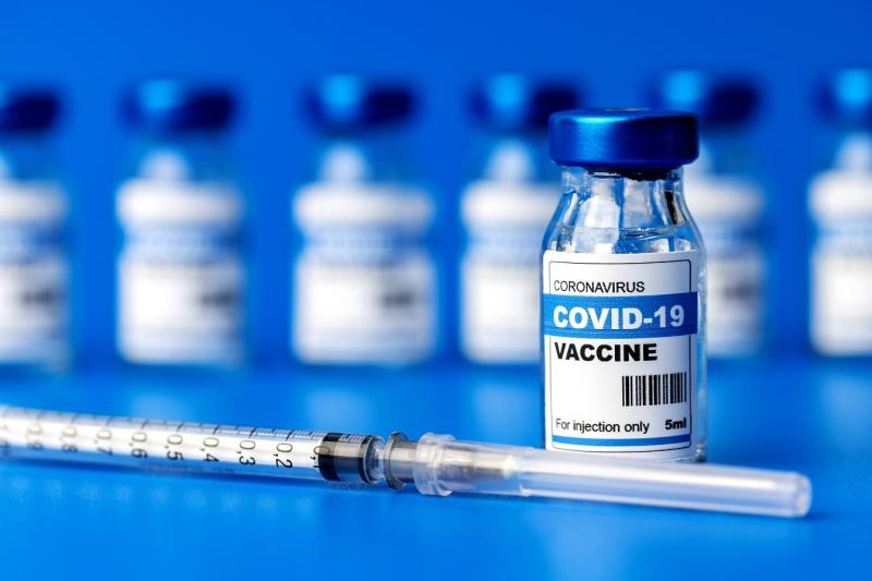 Circa 18 la sută dintre români se declară complet împotriva vaccinării