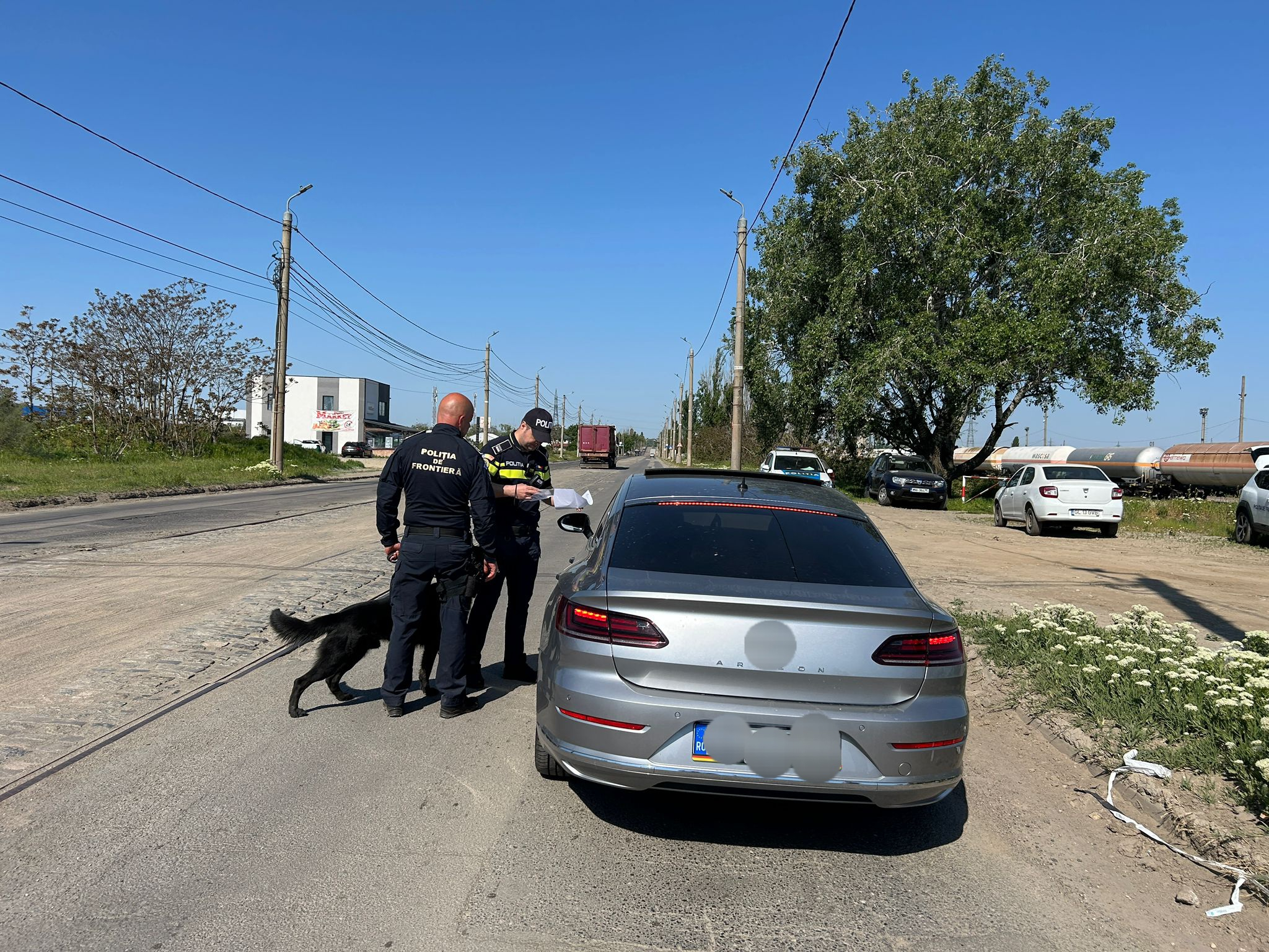 ”Vânătoare” de șoferi beți și țigări de contrabandă, pe străzile Galațiului