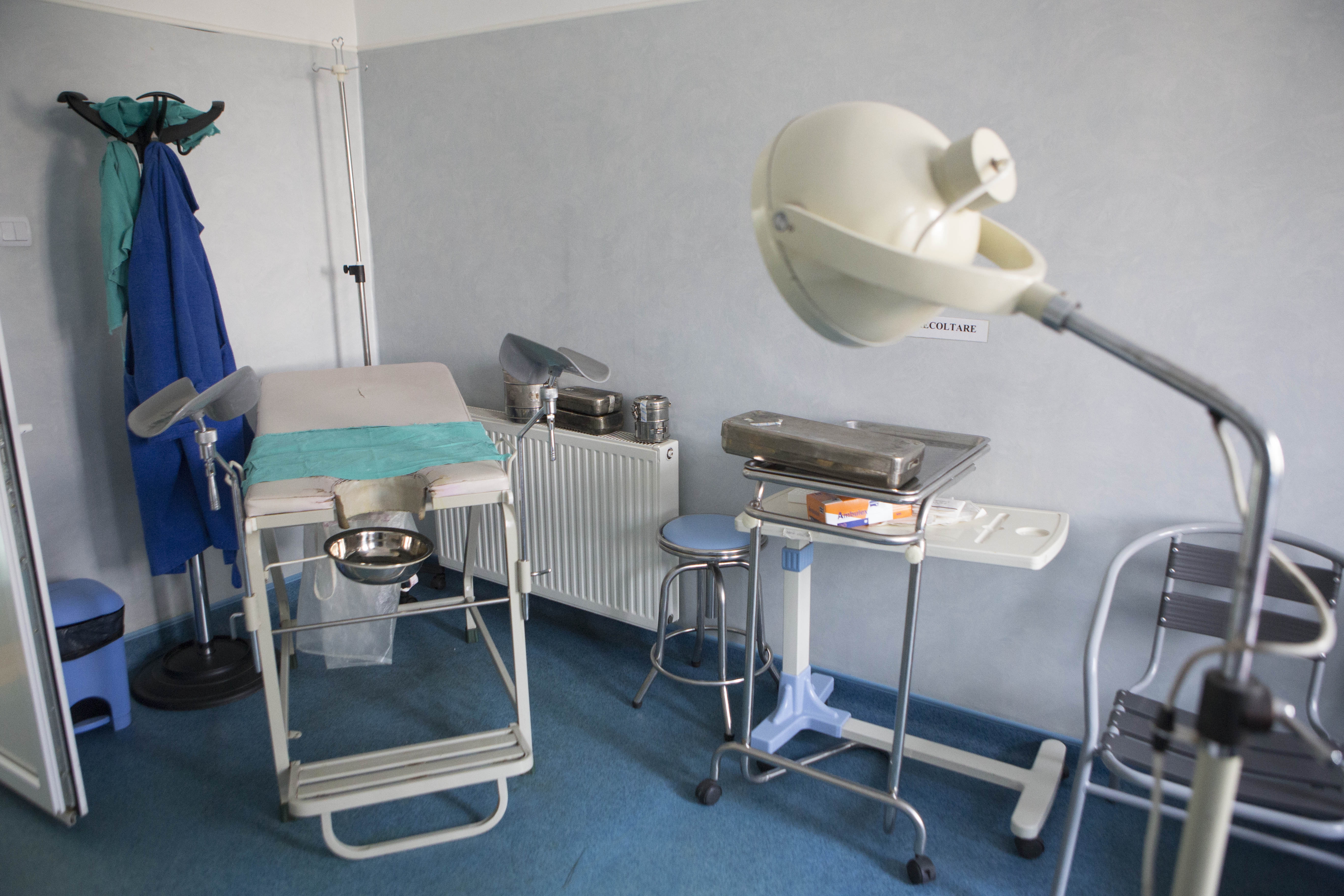 Acuzaţii de tortură şi omor la spitalul din Tecuci/ Medicii aruncă vina unii pe alţii