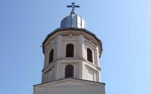 Închinare la Sfântul Nectarie: Biserică pentru credincioşii din cartierul Barboşi